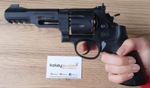 Umarex Smith&Wesson M&P R8 Airsoft Tabanca