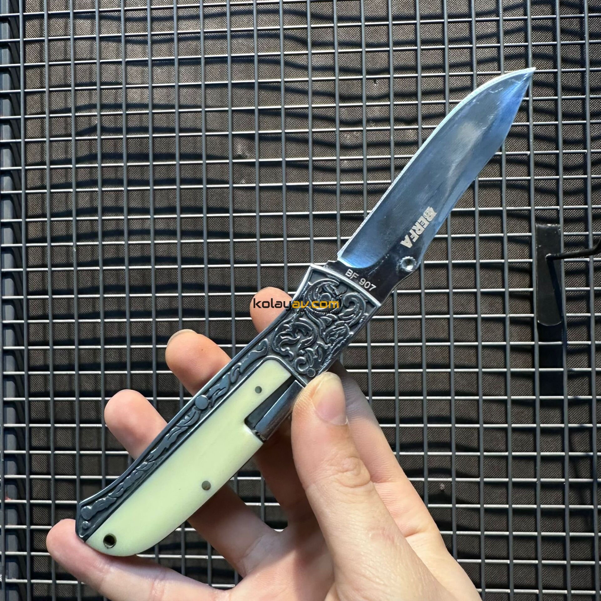 Berfa BF-907 İşlemeli Kamp Cep Çakısı