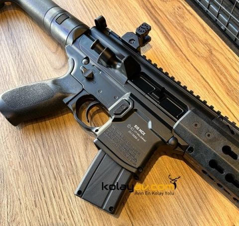 Sig Sauer MCX Gen 2 Yarı Otomatik Havalı Tüfek (Pellet)