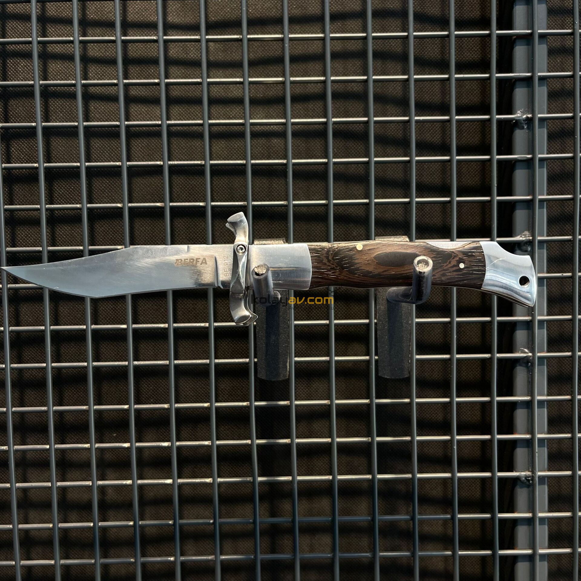 Berfa Ahşap Gövdeli Kamp Cep Çakısı BF-912